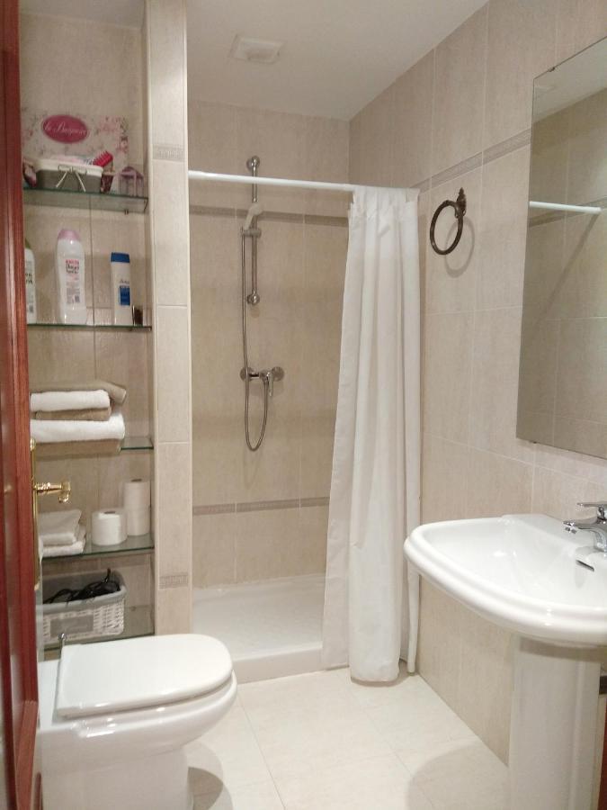 דירות Rias Baixas En Ribeira Piso Centrico Con Parking Y Wifi מראה חיצוני תמונה